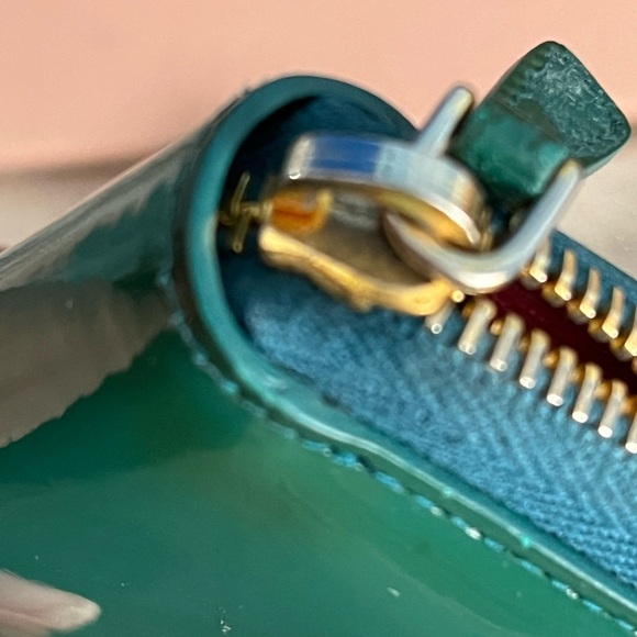 Miu Miu long wallet zipper green ribbon NWOT - Picture 10 of 16